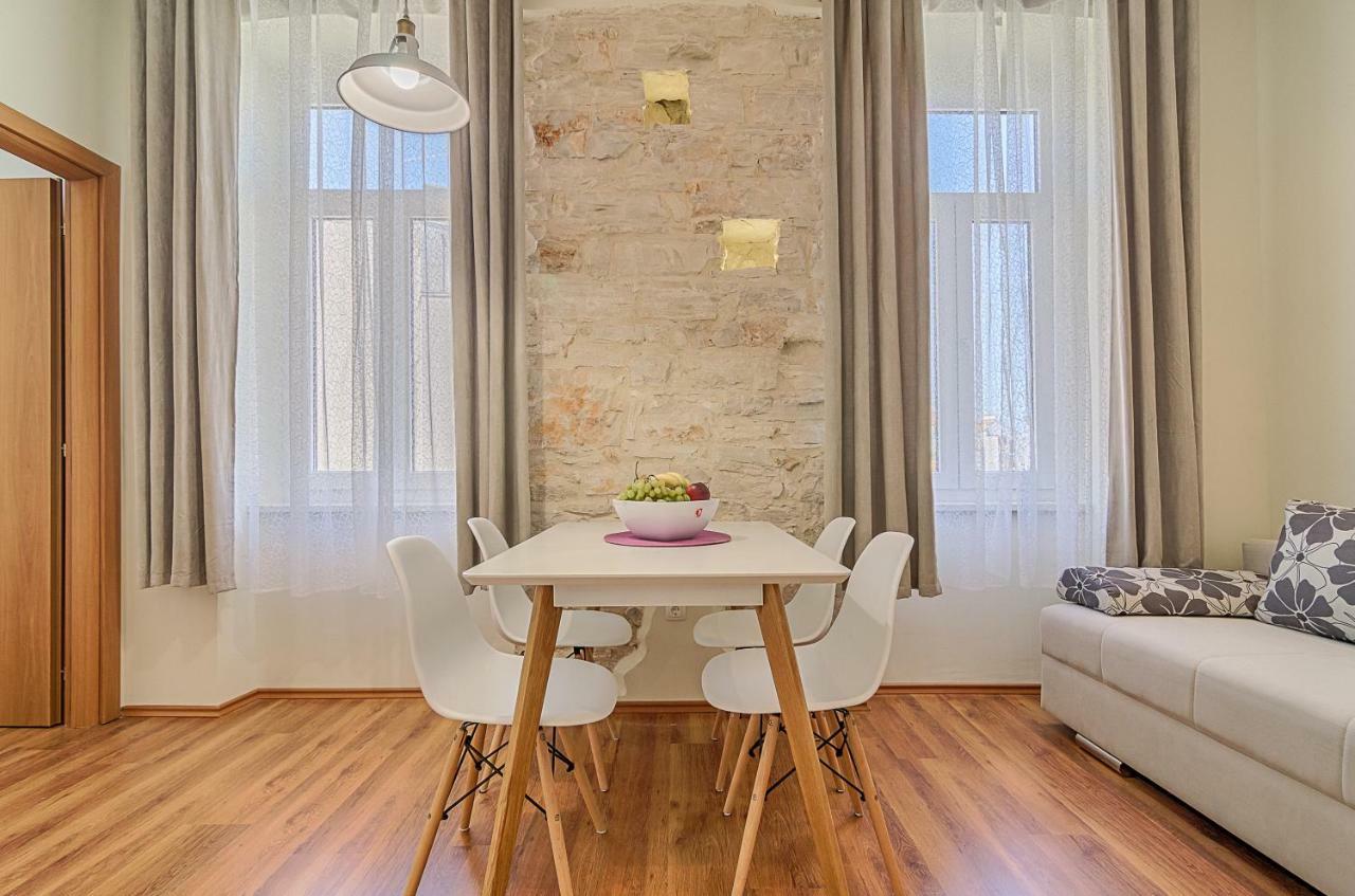 Zora & Natale Apartment